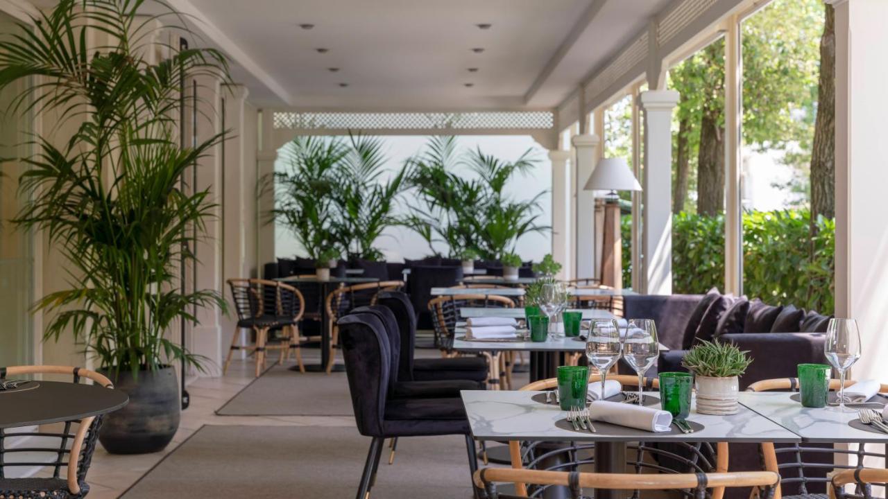 Hotel Maestrale Riccione Exterior photo