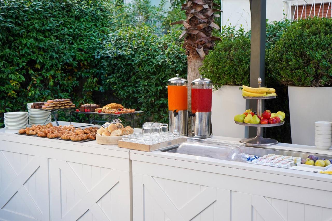 Hotel Maestrale Riccione Exterior photo