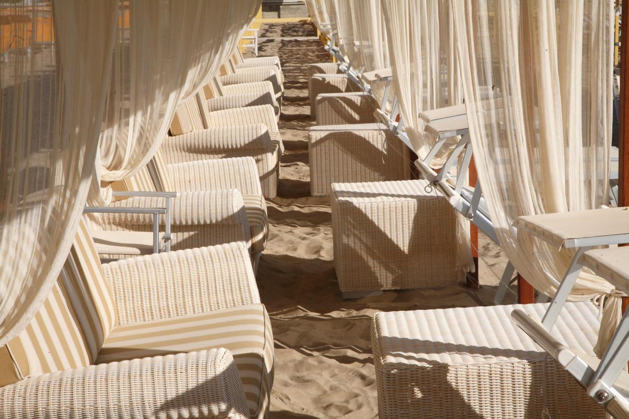 Hotel Maestrale Riccione Exterior photo